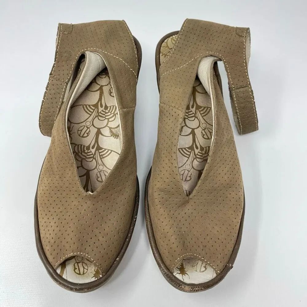 Fly London Yala Perforated Wedge Sandal Beige Women’s Size Us 9 EU 40 - Picture 4 of 11